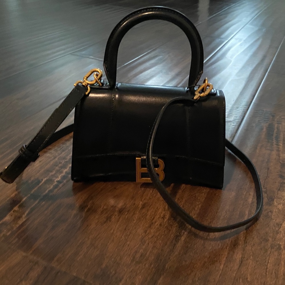 new Balenciaga hourless xs with gold hardware